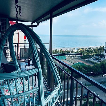 Seaside Apartment Batumi Beach Екстер'єр фото