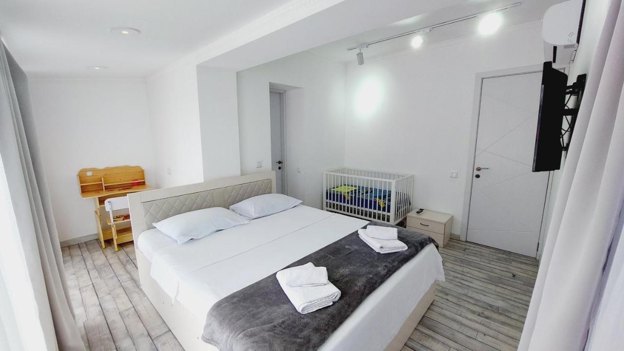 Seaside Apartment Batumi Beach Екстер'єр фото