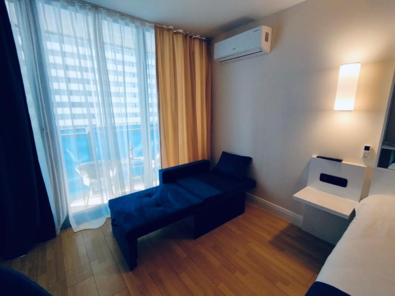 Seaside Apartment Batumi Beach Екстер'єр фото