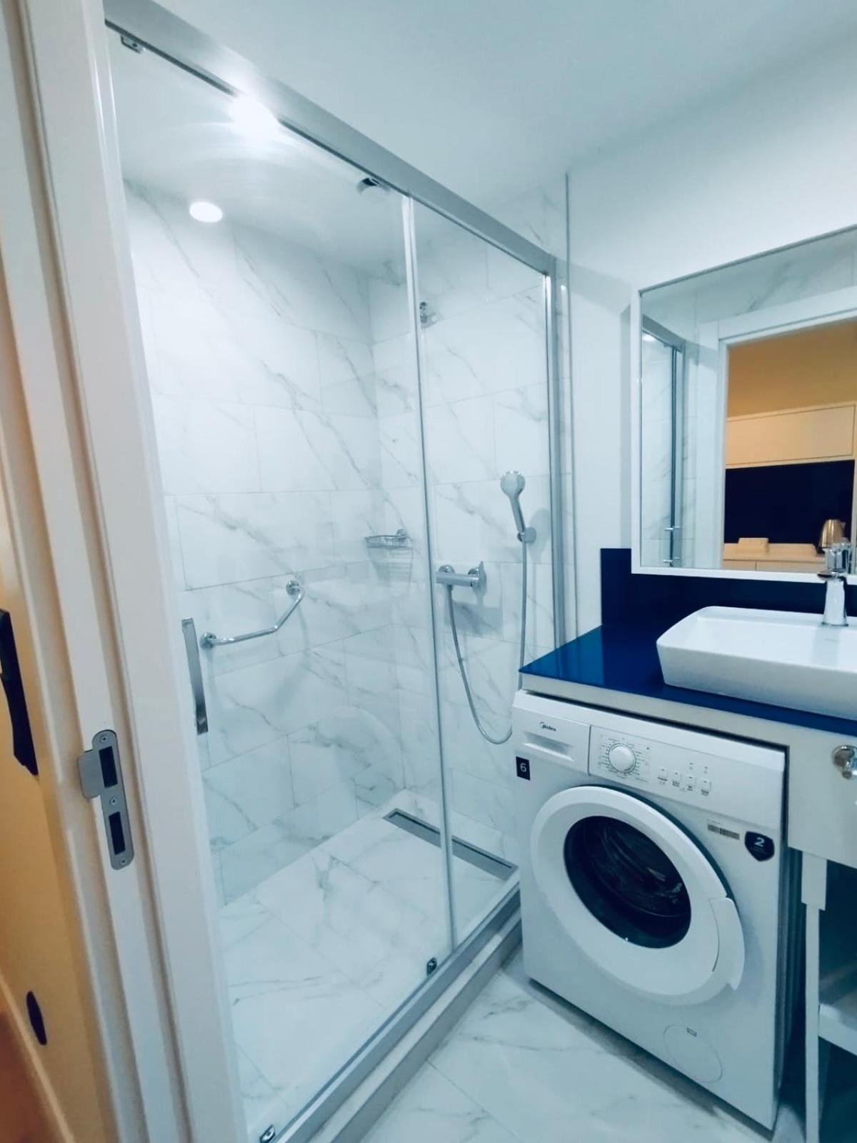 Seaside Apartment Batumi Beach Екстер'єр фото